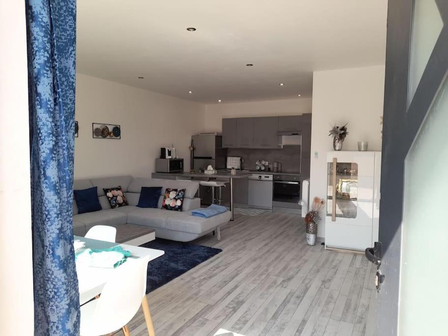 Belle Maison Neuve A 15 Min De Bordeaux Et 35 Min ซิสตาส ภายนอก รูปภาพ